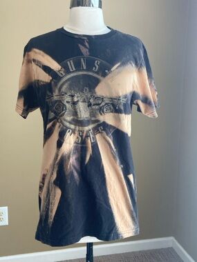 Guns N Roses Black and Tan Tie Dye Band T-Shirt Size Medium 100% Cotton
